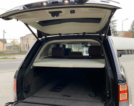 Чорний Ленд Ровер Рендж Ровер, об'ємом двигуна 4.4 л та пробігом 130 тис. км за 50000 $, фото 35 на Automoto.ua