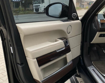 Чорний Ленд Ровер Рендж Ровер, об'ємом двигуна 4.4 л та пробігом 130 тис. км за 50000 $, фото 29 на Automoto.ua