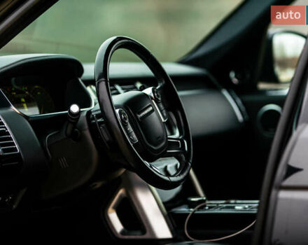 Черный Ленд Ровер Рендж Ровер, объемом двигателя 5 л и пробегом 129 тыс. км за 50000 $, фото 8 на Automoto.ua