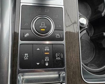 Чорний Ленд Ровер Рендж Ровер, об'ємом двигуна 4.37 л та пробігом 140 тис. км за 43900 $, фото 10 на Automoto.ua