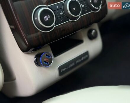 Черный Ленд Ровер Рендж Ровер, объемом двигателя 3 л и пробегом 179 тыс. км за 34900 $, фото 82 на Automoto.ua