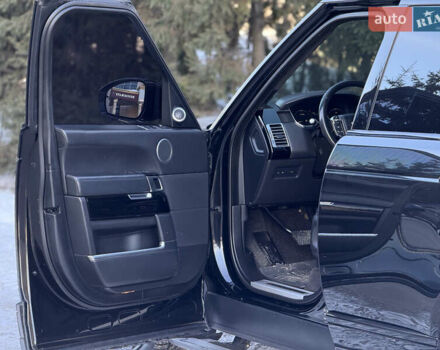 Черный Ленд Ровер Рендж Ровер, объемом двигателя 4.4 л и пробегом 193 тыс. км за 35900 $, фото 43 на Automoto.ua