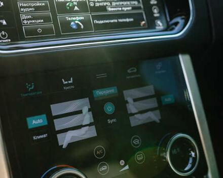 Чорний Ленд Ровер Рендж Ровер, об'ємом двигуна 5 л та пробігом 106 тис. км за 44900 $, фото 16 на Automoto.ua