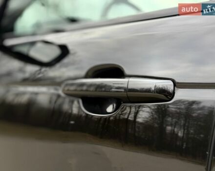 Черный Ленд Ровер Рендж Ровер, объемом двигателя 3 л и пробегом 179 тыс. км за 34900 $, фото 146 на Automoto.ua