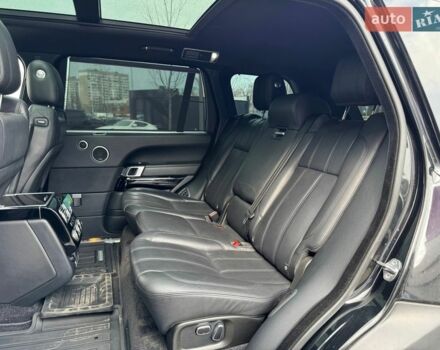 Чорний Ленд Ровер Рендж Ровер, об'ємом двигуна 5 л та пробігом 140 тис. км за 35990 $, фото 11 на Automoto.ua