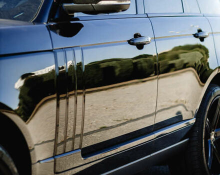 Чорний Ленд Ровер Рендж Ровер, об'ємом двигуна 5 л та пробігом 106 тис. км за 44900 $, фото 2 на Automoto.ua