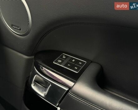 Чорний Ленд Ровер Рендж Ровер, об'ємом двигуна 5 л та пробігом 140 тис. км за 35990 $, фото 40 на Automoto.ua