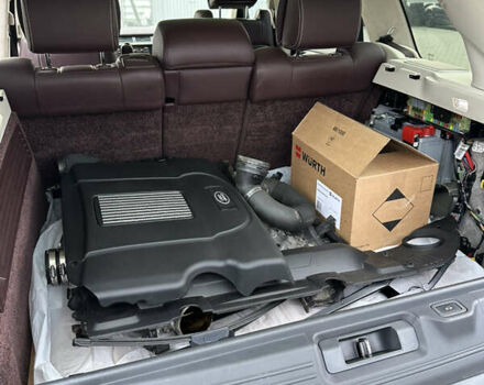 Черный Ленд Ровер Рендж Ровер, объемом двигателя 4.37 л и пробегом 214 тыс. км за 32000 $, фото 11 на Automoto.ua