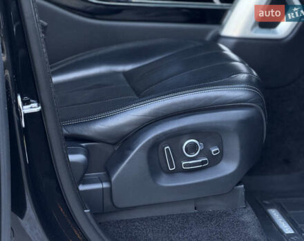 Черный Ленд Ровер Рендж Ровер, объемом двигателя 4.4 л и пробегом 193 тыс. км за 35900 $, фото 30 на Automoto.ua