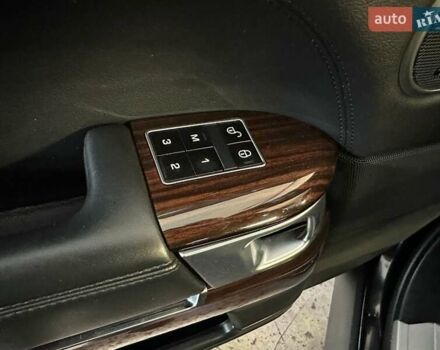 Черный Ленд Ровер Рендж Ровер, объемом двигателя 3 л и пробегом 134 тыс. км за 35500 $, фото 52 на Automoto.ua