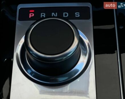 Чорний Ленд Ровер Рендж Ровер, об'ємом двигуна 2.99 л та пробігом 145 тис. км за 35500 $, фото 41 на Automoto.ua