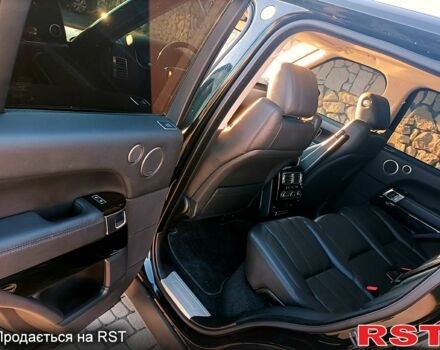 Чорний Ленд Ровер Рендж Ровер, об'ємом двигуна 5 л та пробігом 167 тис. км за 31000 $, фото 5 на Automoto.ua