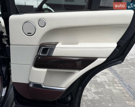 Черный Ленд Ровер Рендж Ровер, объемом двигателя 4.37 л и пробегом 188 тыс. км за 43000 $, фото 76 на Automoto.ua