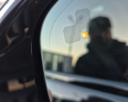 Чорний Ленд Ровер Рендж Ровер, об'ємом двигуна 3 л та пробігом 180 тис. км за 29999 $, фото 10 на Automoto.ua