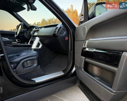 Черный Ленд Ровер Рендж Ровер, объемом двигателя 2.99 л и пробегом 240 тыс. км за 28500 $, фото 51 на Automoto.ua