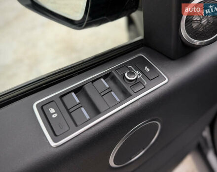Черный Ленд Ровер Рендж Ровер, объемом двигателя 2.99 л и пробегом 240 тыс. км за 31800 $, фото 42 на Automoto.ua