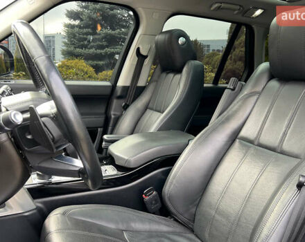 Черный Ленд Ровер Рендж Ровер, объемом двигателя 5 л и пробегом 167 тыс. км за 30650 $, фото 8 на Automoto.ua