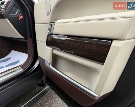 Чорний Ленд Ровер Рендж Ровер, об'ємом двигуна 5 л та пробігом 162 тис. км за 39999 $, фото 28 на Automoto.ua