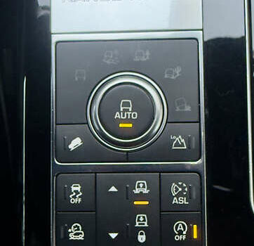 Черный Ленд Ровер Рендж Ровер, объемом двигателя 4.37 л и пробегом 220 тыс. км за 47000 $, фото 21 на Automoto.ua