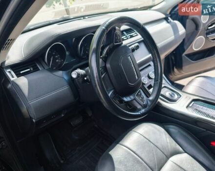 Черный Ленд Ровер Рендж Ровер, объемом двигателя 2 л и пробегом 68 тыс. км за 21400 $, фото 2 на Automoto.ua