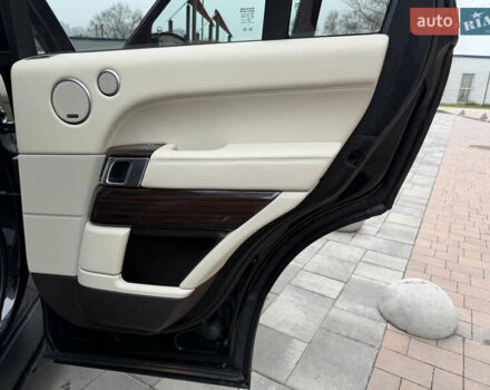 Чорний Ленд Ровер Рендж Ровер, об'ємом двигуна 3 л та пробігом 156 тис. км за 38900 $, фото 15 на Automoto.ua