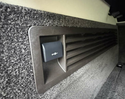 Чорний Ленд Ровер Рендж Ровер, об'ємом двигуна 2.99 л та пробігом 143 тис. км за 39999 $, фото 30 на Automoto.ua