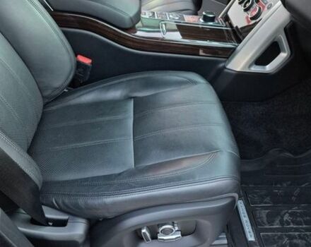 Чорний Ленд Ровер Рендж Ровер, об'ємом двигуна 3 л та пробігом 180 тис. км за 29999 $, фото 35 на Automoto.ua