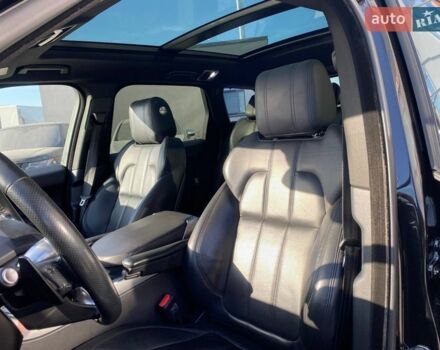 Чорний Ленд Ровер Рендж Ровер, об'ємом двигуна 5 л та пробігом 152 тис. км за 27900 $, фото 19 на Automoto.ua