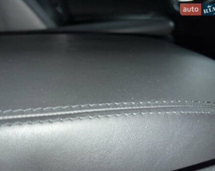 Чорний Ленд Ровер Рендж Ровер, об'ємом двигуна 5 л та пробігом 96 тис. км за 52000 $, фото 33 на Automoto.ua