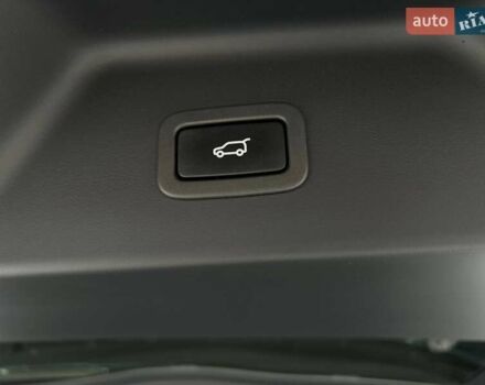 Ленд Ровер Рендж Ровер 2016 у Києві на Automoto.ua Чорний Ленд Ровер Рендж Ровер, об'ємом двигуна 2.99 л та пробігом 145 тис. км за 35500 $, фото 58 на Automoto.ua