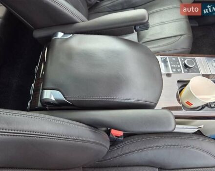 Черный Ленд Ровер Рендж Ровер, объемом двигателя 3 л и пробегом 161 тыс. км за 28000 $, фото 26 на Automoto.ua