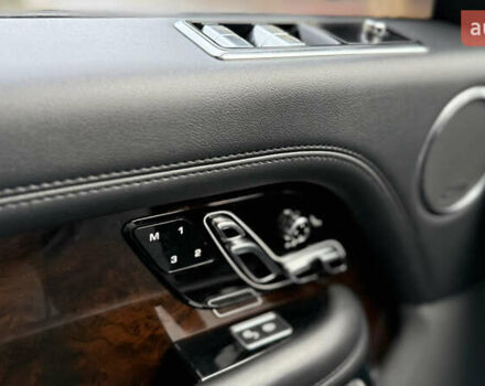 Чорний Ленд Ровер Рендж Ровер, об'ємом двигуна 5 л та пробігом 103 тис. км за 62000 $, фото 41 на Automoto.ua