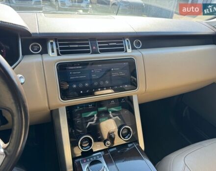 Черный Ленд Ровер Рендж Ровер, объемом двигателя 2.99 л и пробегом 183 тыс. км за 48900 $, фото 4 на Automoto.ua