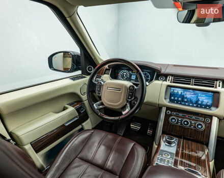 Чорний Ленд Ровер Рендж Ровер, об'ємом двигуна 4.4 л та пробігом 157 тис. км за 46153 $, фото 13 на Automoto.ua