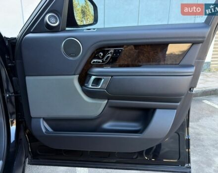 Черный Ленд Ровер Рендж Ровер, объемом двигателя 5 л и пробегом 105 тыс. км за 52000 $, фото 47 на Automoto.ua