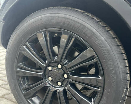 Чорний Ленд Ровер Рендж Ровер, об'ємом двигуна 2 л та пробігом 152 тис. км за 18500 $, фото 10 на Automoto.ua