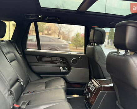 Чорний Ленд Ровер Рендж Ровер, об'ємом двигуна 5 л та пробігом 103 тис. км за 62000 $, фото 31 на Automoto.ua