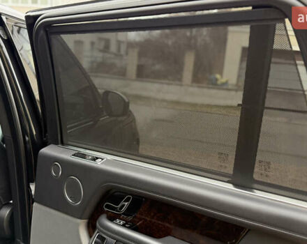 Чорний Ленд Ровер Рендж Ровер, об'ємом двигуна 5 л та пробігом 103 тис. км за 62000 $, фото 30 на Automoto.ua
