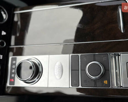 Чорний Ленд Ровер Рендж Ровер, об'ємом двигуна 5 л та пробігом 103 тис. км за 62000 $, фото 48 на Automoto.ua