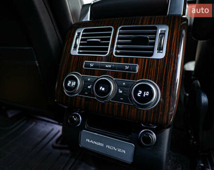 Черный Ленд Ровер Рендж Ровер, объемом двигателя 4.4 л и пробегом 116 тыс. км за 49598 $, фото 19 на Automoto.ua