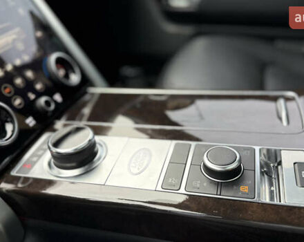 Чорний Ленд Ровер Рендж Ровер, об'ємом двигуна 5 л та пробігом 103 тис. км за 62000 $, фото 47 на Automoto.ua