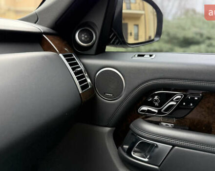 Чорний Ленд Ровер Рендж Ровер, об'ємом двигуна 5 л та пробігом 103 тис. км за 62000 $, фото 49 на Automoto.ua