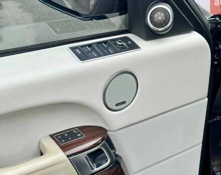 Чорний Ленд Ровер Рендж Ровер, об'ємом двигуна 3 л та пробігом 211 тис. км за 34999 $, фото 23 на Automoto.ua