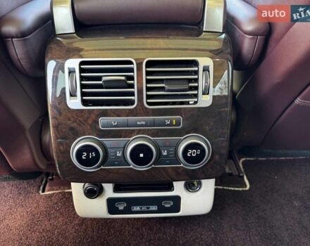 Чорний Ленд Ровер Рендж Ровер, об'ємом двигуна 4.4 л та пробігом 168 тис. км за 49840 $, фото 36 на Automoto.ua