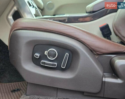 Чорний Ленд Ровер Рендж Ровер, об'ємом двигуна 4.4 л та пробігом 134 тис. км за 53999 $, фото 21 на Automoto.ua