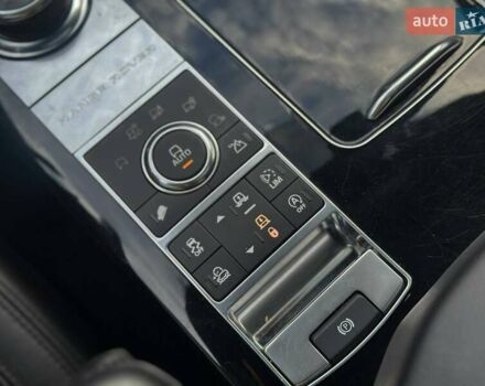 Черный Ленд Ровер Рендж Ровер, объемом двигателя 4.37 л и пробегом 115 тыс. км за 51500 $, фото 19 на Automoto.ua