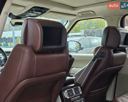 Чорний Ленд Ровер Рендж Ровер, об'ємом двигуна 4.4 л та пробігом 134 тис. км за 53999 $, фото 34 на Automoto.ua