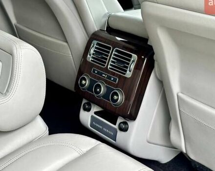 Чорний Ленд Ровер Рендж Ровер, об'ємом двигуна 3 л та пробігом 211 тис. км за 34999 $, фото 38 на Automoto.ua