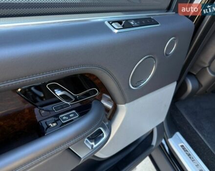 Черный Ленд Ровер Рендж Ровер, объемом двигателя 5 л и пробегом 105 тыс. км за 52000 $, фото 43 на Automoto.ua