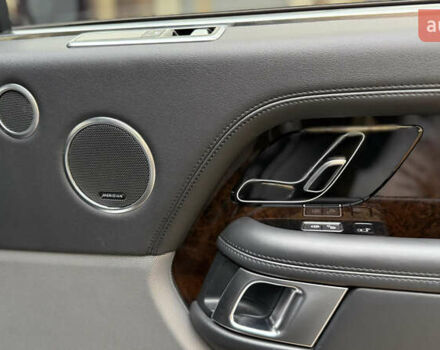 Чорний Ленд Ровер Рендж Ровер, об'ємом двигуна 5 л та пробігом 103 тис. км за 62000 $, фото 27 на Automoto.ua